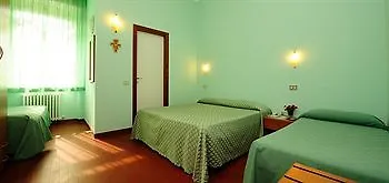 **  Mater Gratiae Hotel Perúgia Itália